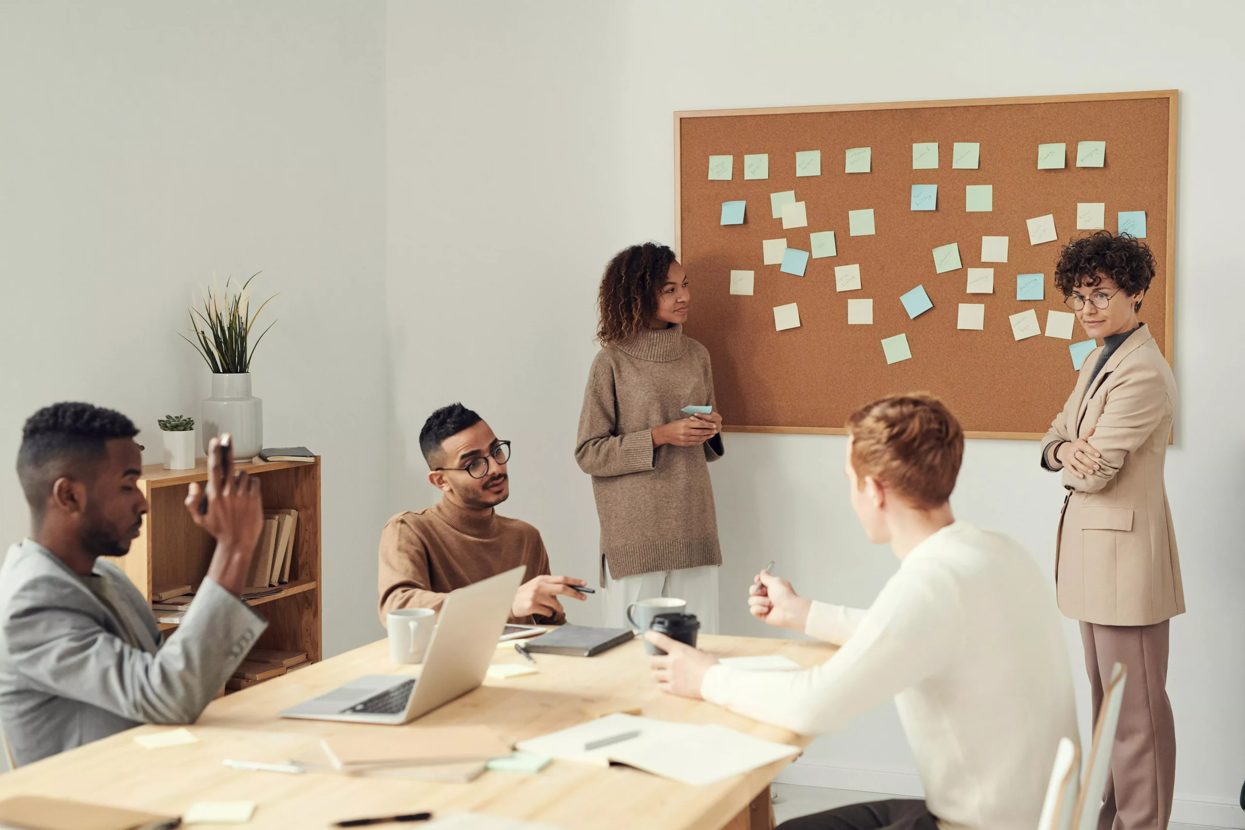 Trouver sa voie en intérim dans le travail social